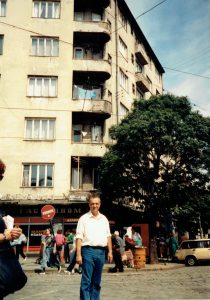 Mordecai Varsano in front of his old apartment in Sofia in the summer of 1990